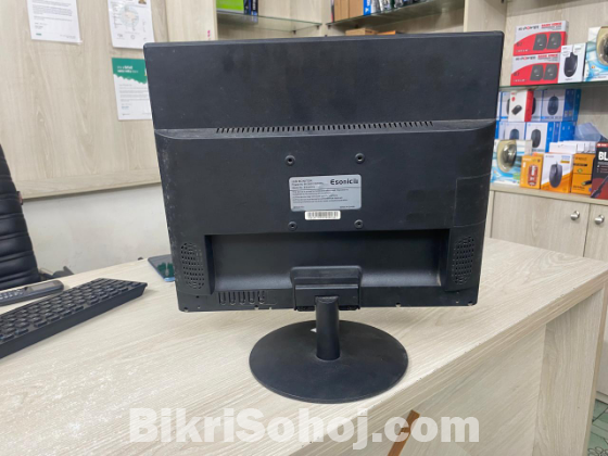 Esonic ELSM17D – 17” Square LED